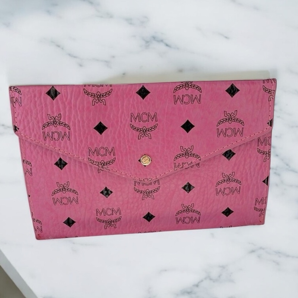 NEW w/Box MCM VIP Clutch or Crossbody in Pink  9” x 6” - Picture 3 of 13